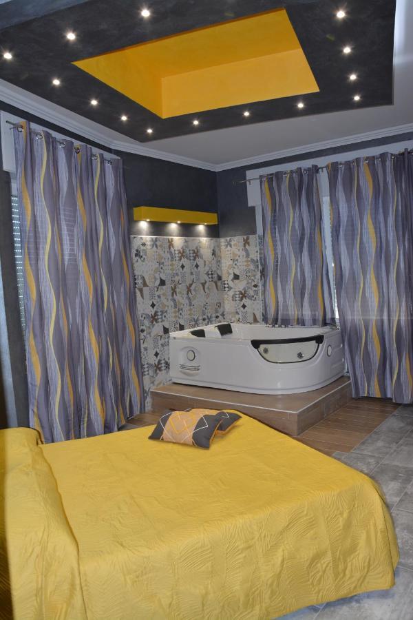 Hotel Royal Viverone Kültér fotó