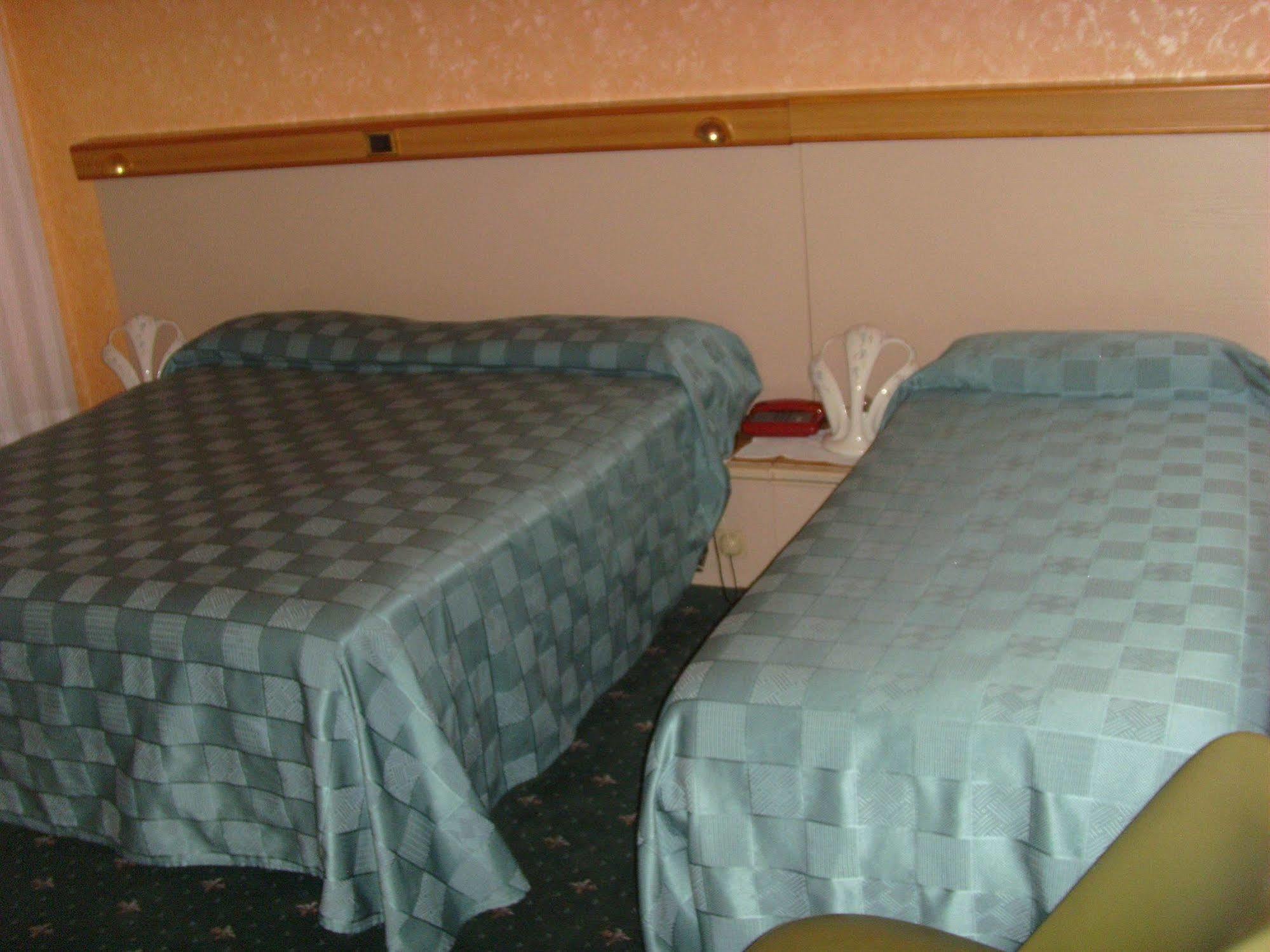 Hotel Royal Viverone Kültér fotó