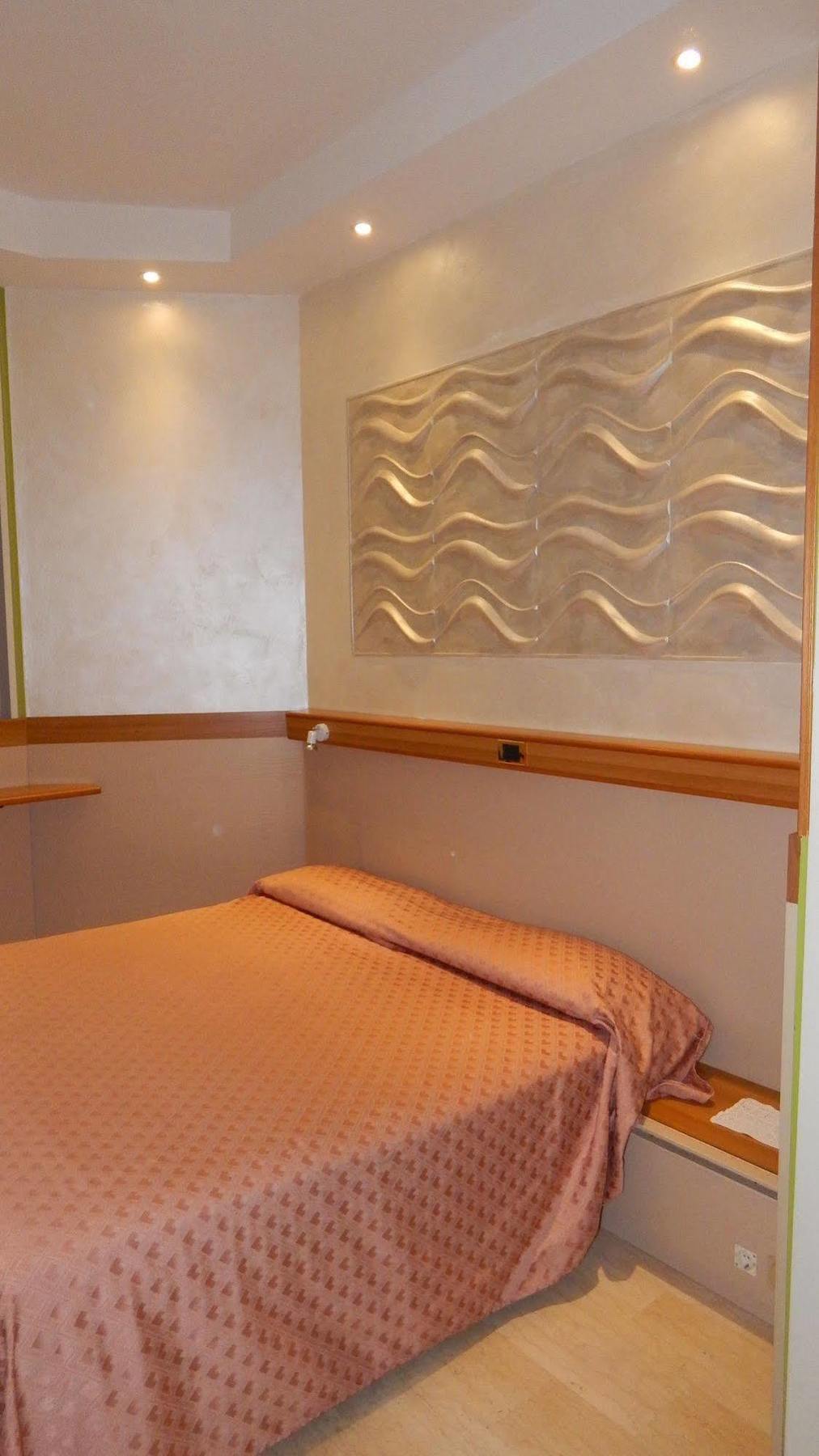 Hotel Royal Viverone Kültér fotó