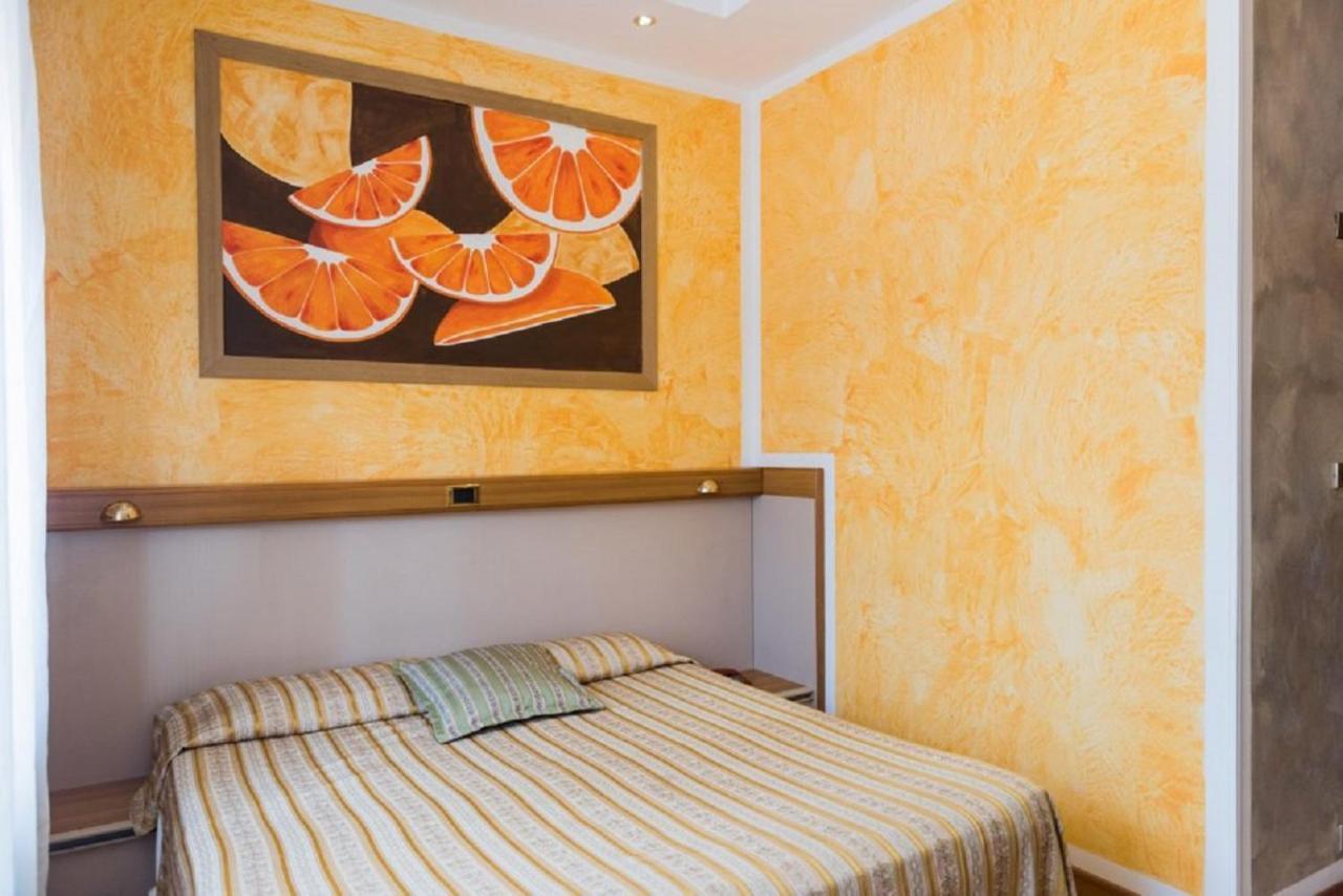 Hotel Royal Viverone Kültér fotó