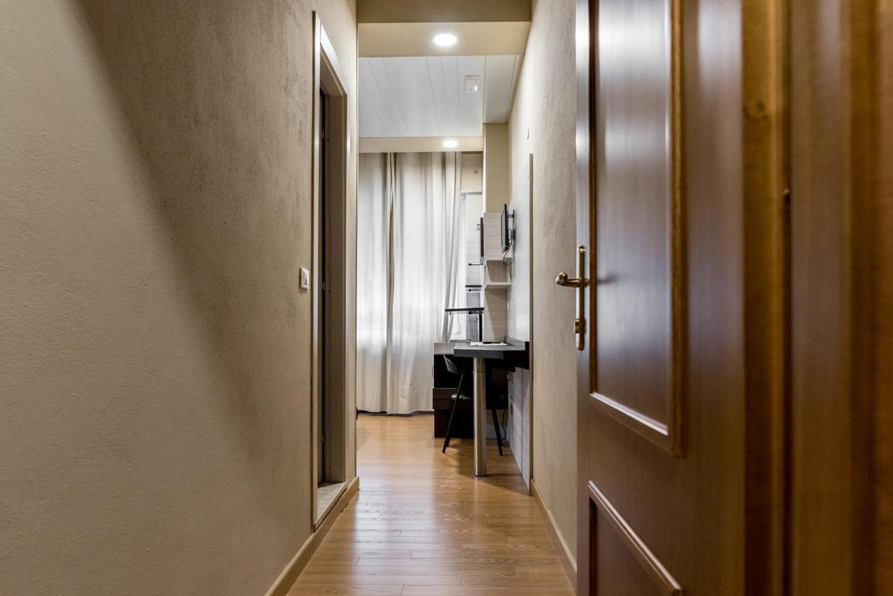 Hotel Royal Viverone Kültér fotó